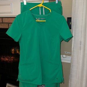 COPY - Urbane Performance Scrub Set